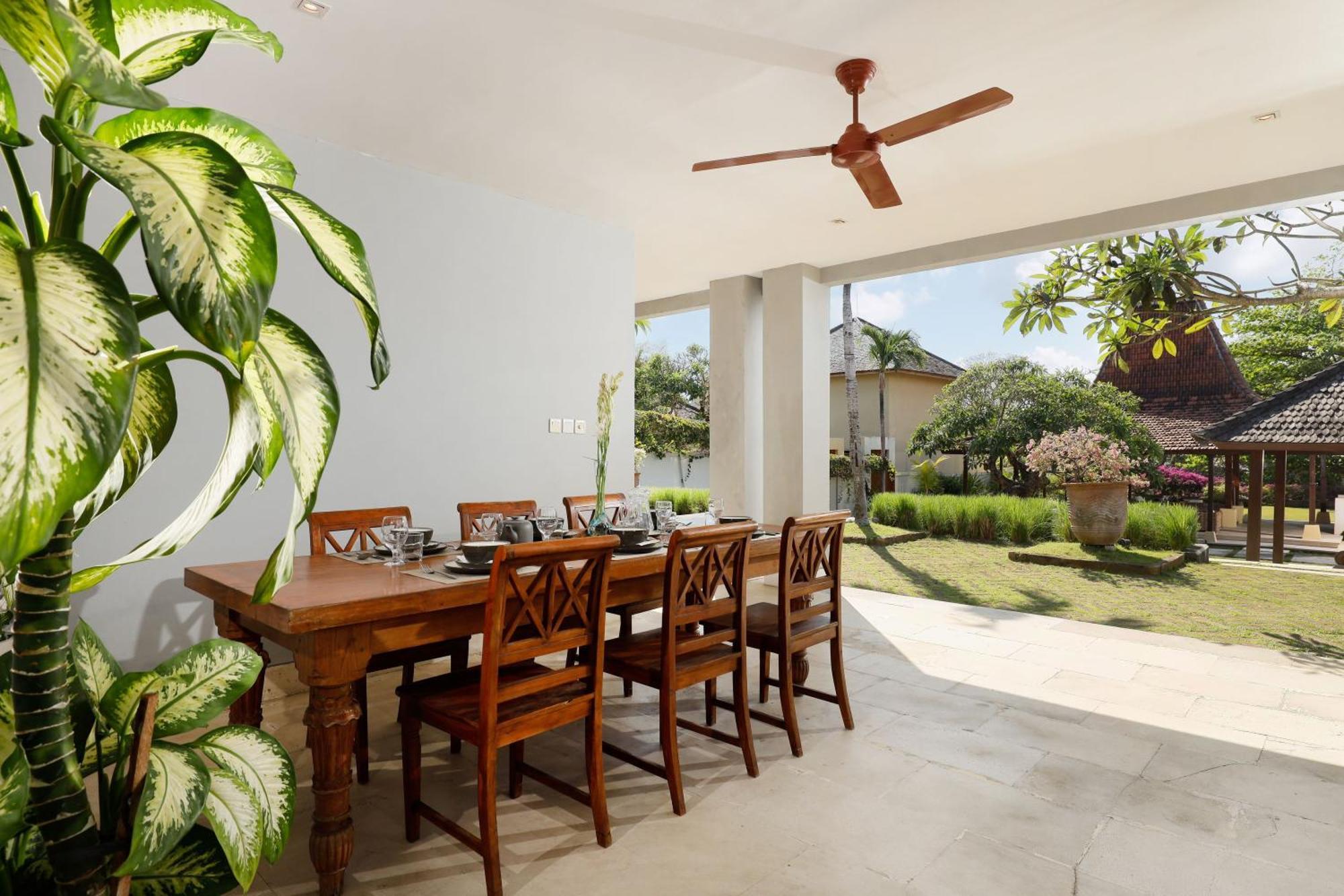 Omegia Canggu By Nakula Exterior photo